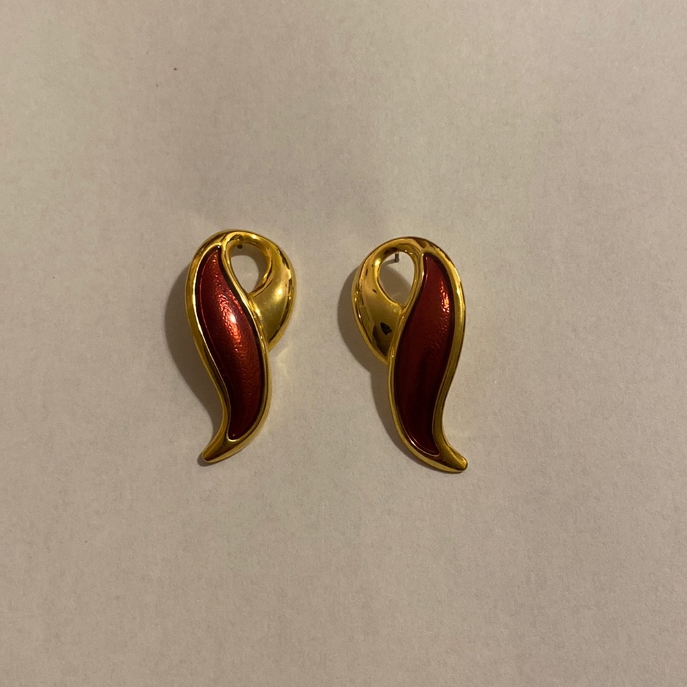 Vintage red and gold earrings